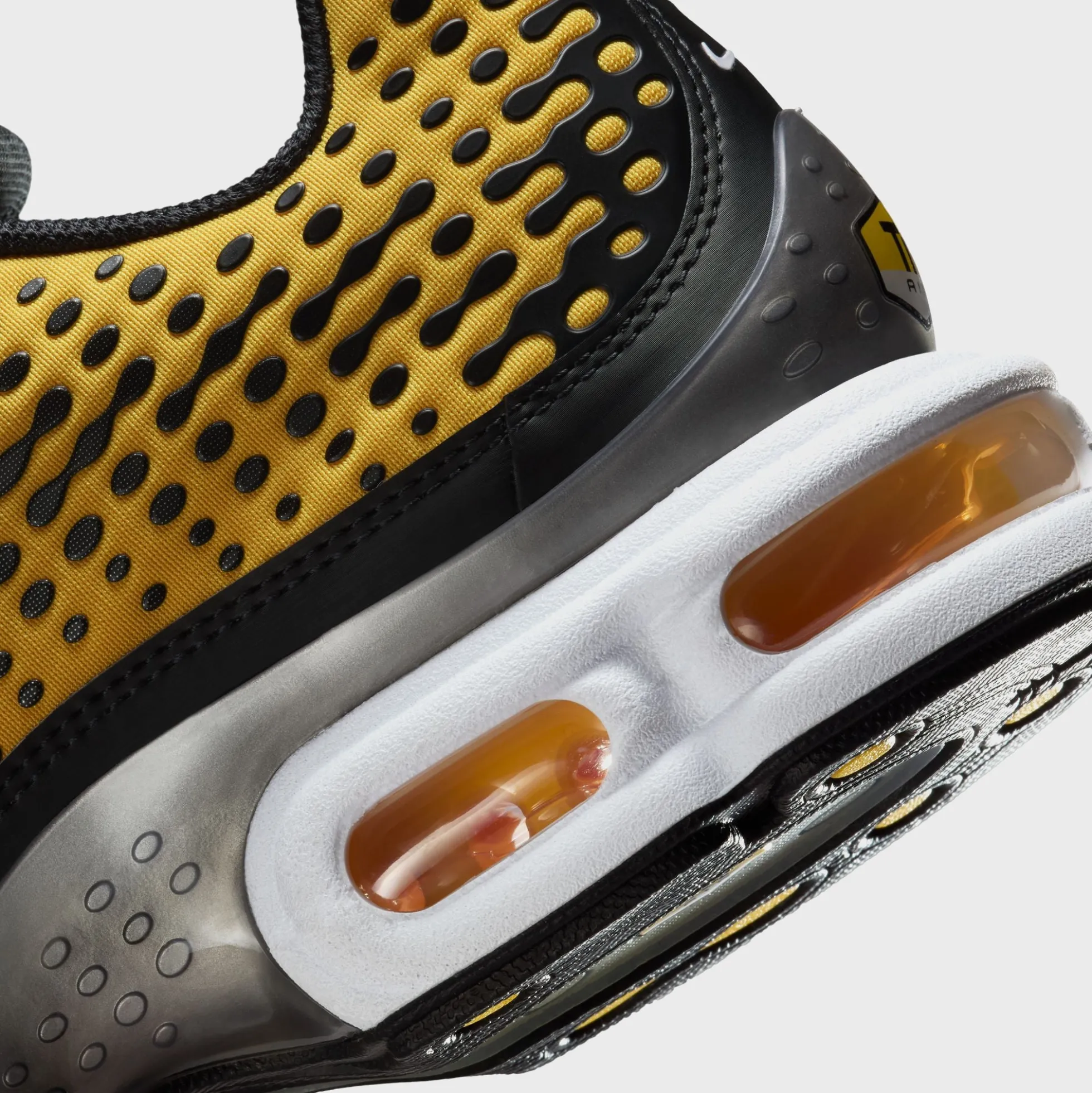 Air Max Plus VII