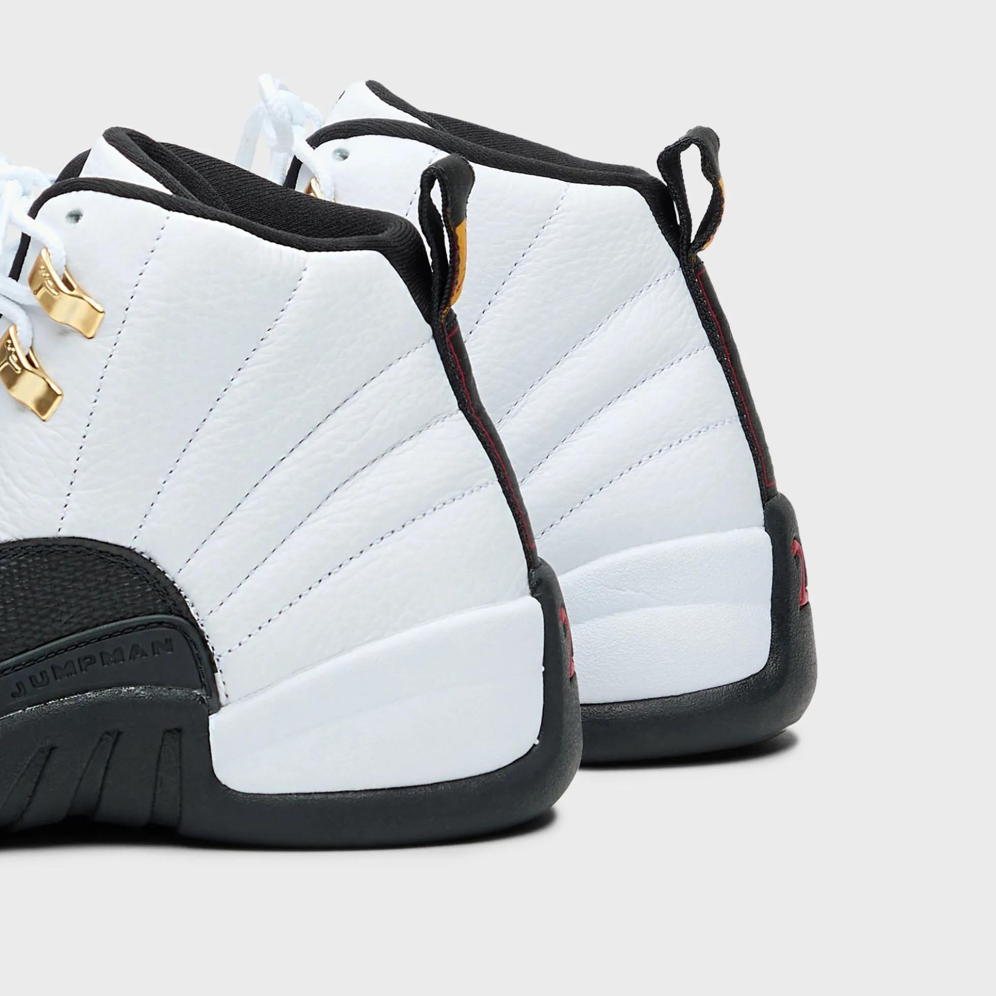 Air 12 Retro