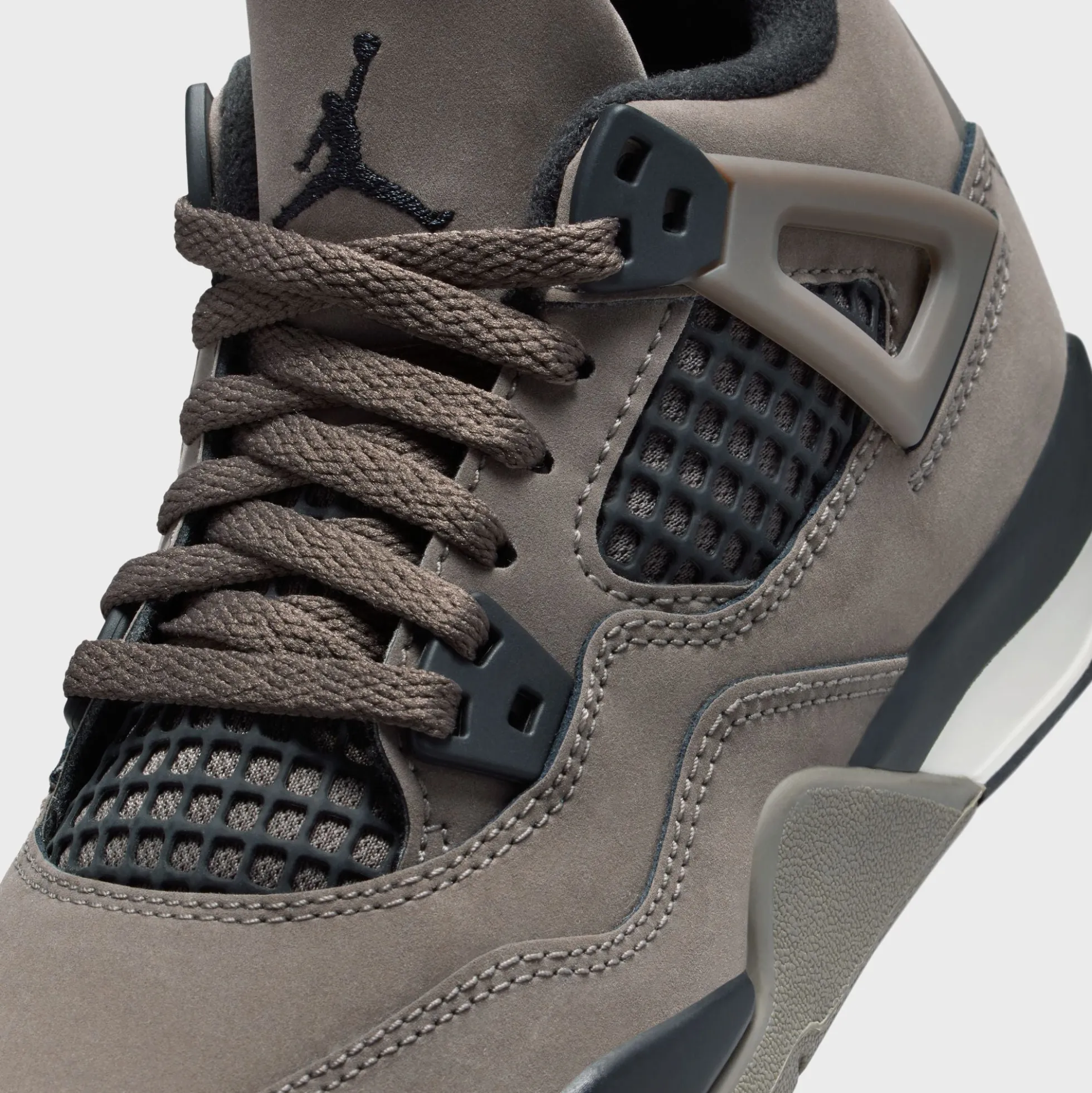 Air 4 Retro