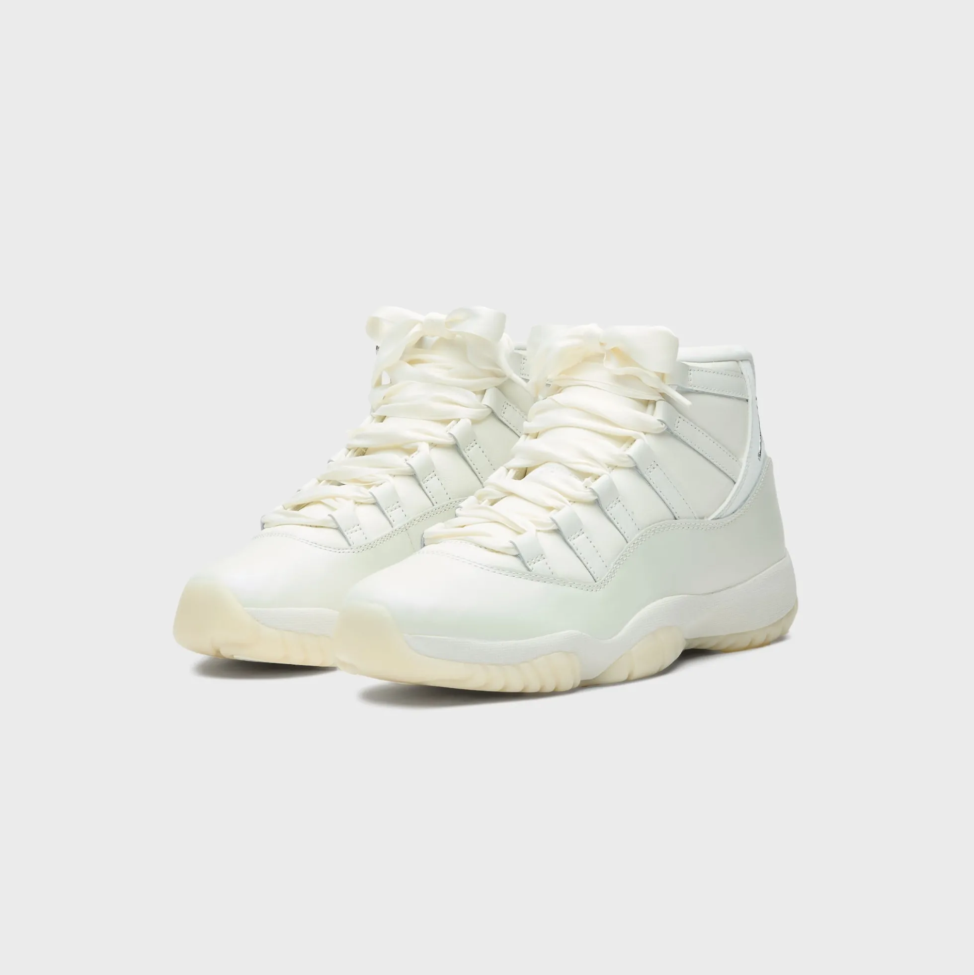 Air WMNS 11 Retro