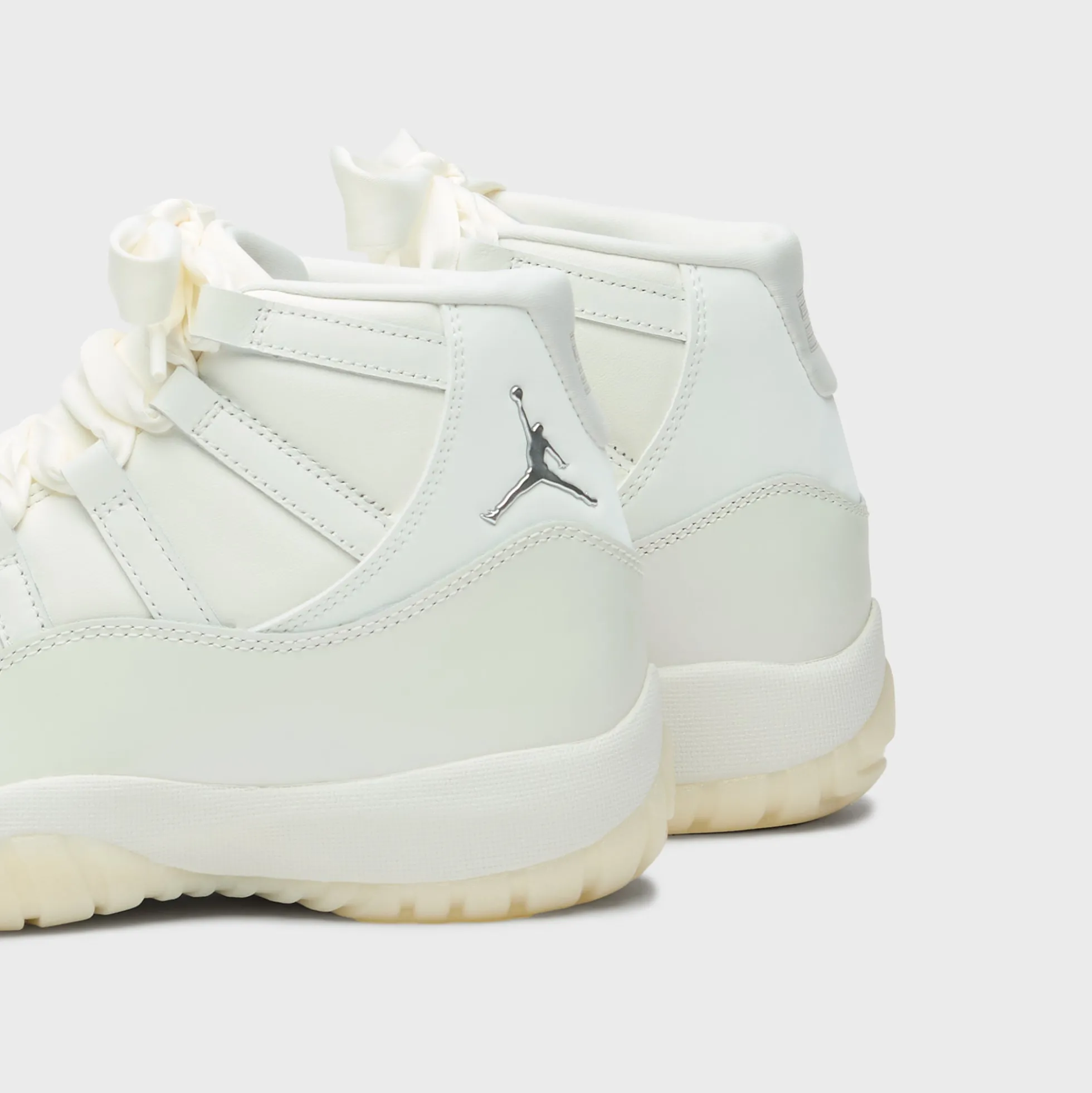 Air WMNS 11 Retro