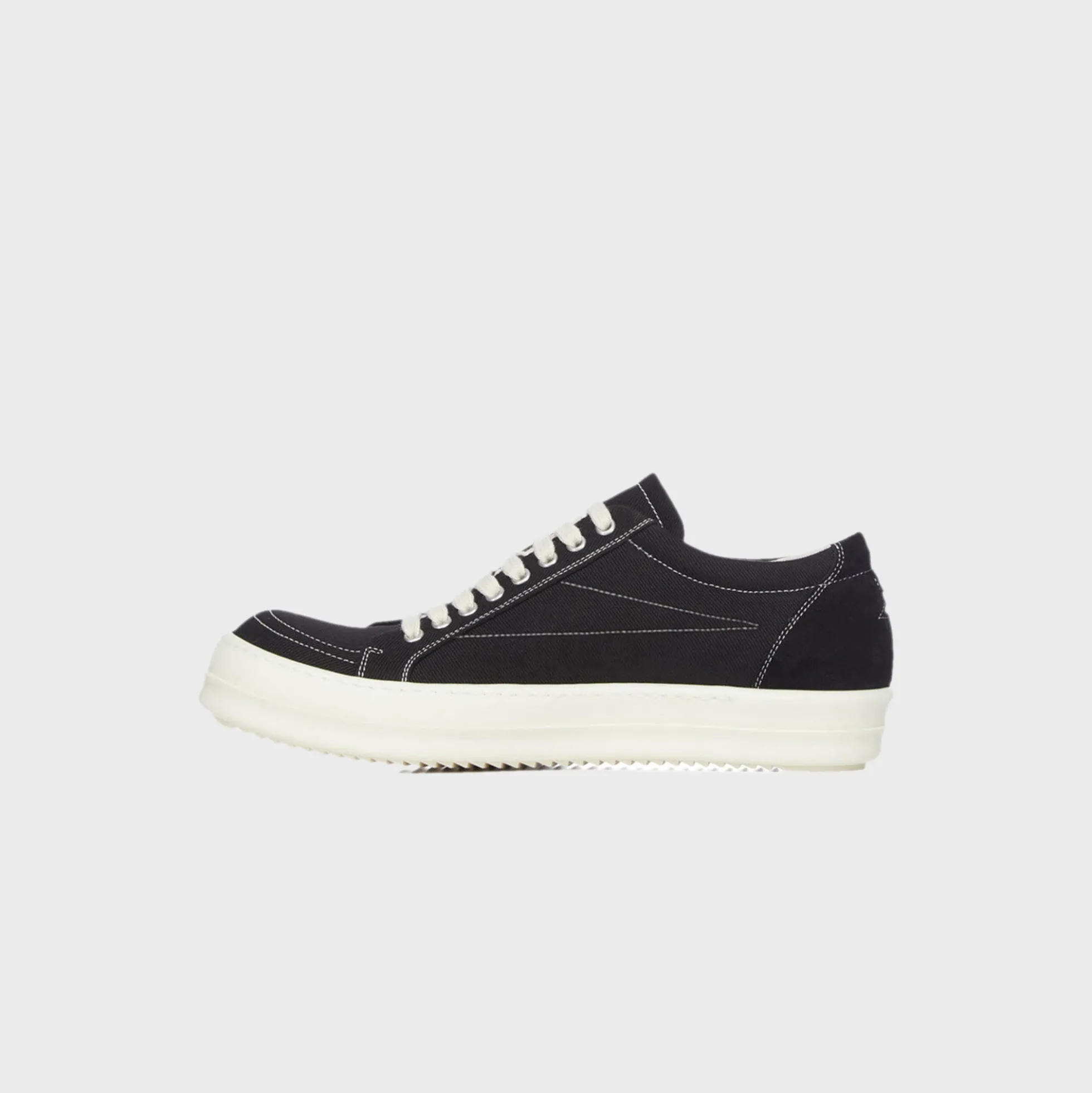Baskets WMNS DRKSHDW Temple Star Applique