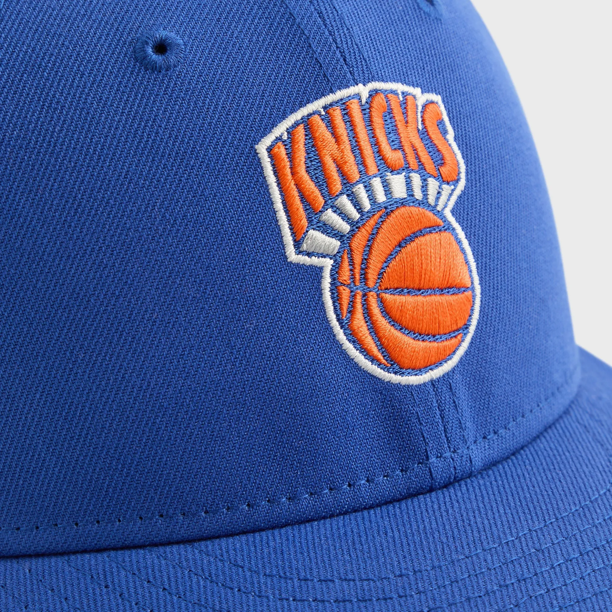 Casquette ajustée Kith & New Era 59FIFTY à profil bas pour les New York Knicks