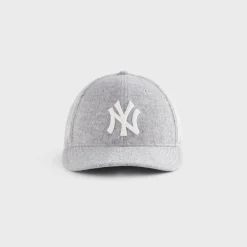 Casquette ajustée Kith & New Era pour les Yankees de New York, modèle 59Fifty en jersey brossé, profil bas, gris chiné moyen