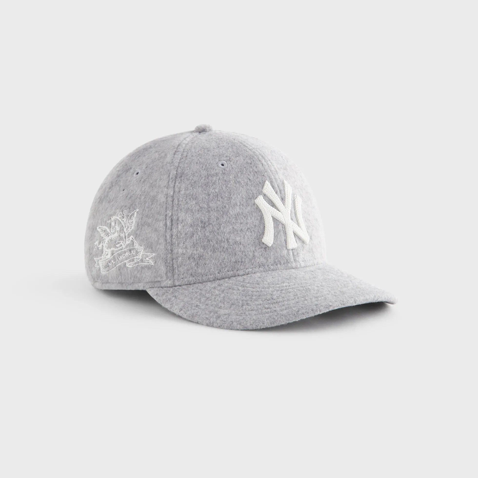 Casquette ajustée Kith & New Era pour les Yankees de New York, modèle 59Fifty en jersey brossé, profil bas, gris chiné moyen