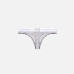 Kith Femmes pour Calvin Klein String