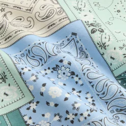 Kith Kids Sweat à capuche Nelson à motif bandana déstructuré