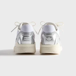Kith pour adidas Oregon Ultra Tech