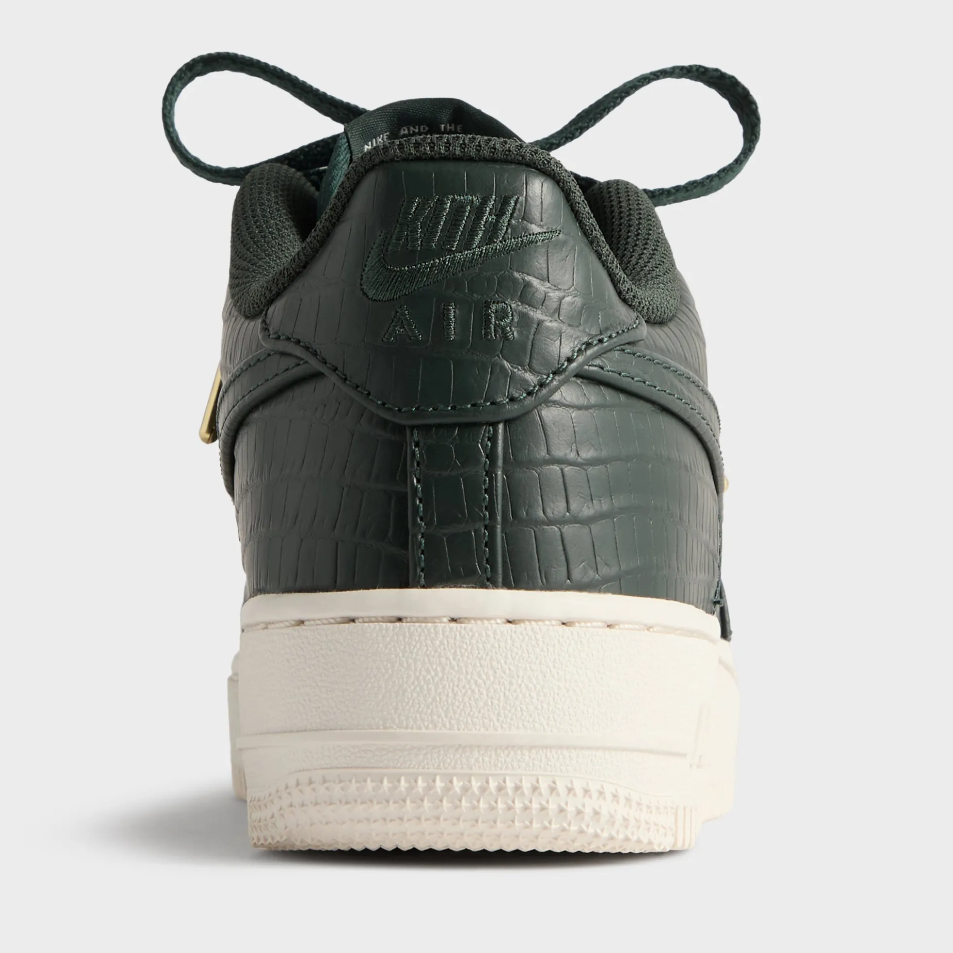 Kith pour Nike GS Air Force 1