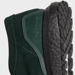 La Wallabee de la 8e Rue par Ronnie Fieg pour adidas Originals et Clarks Originals Ultraboost