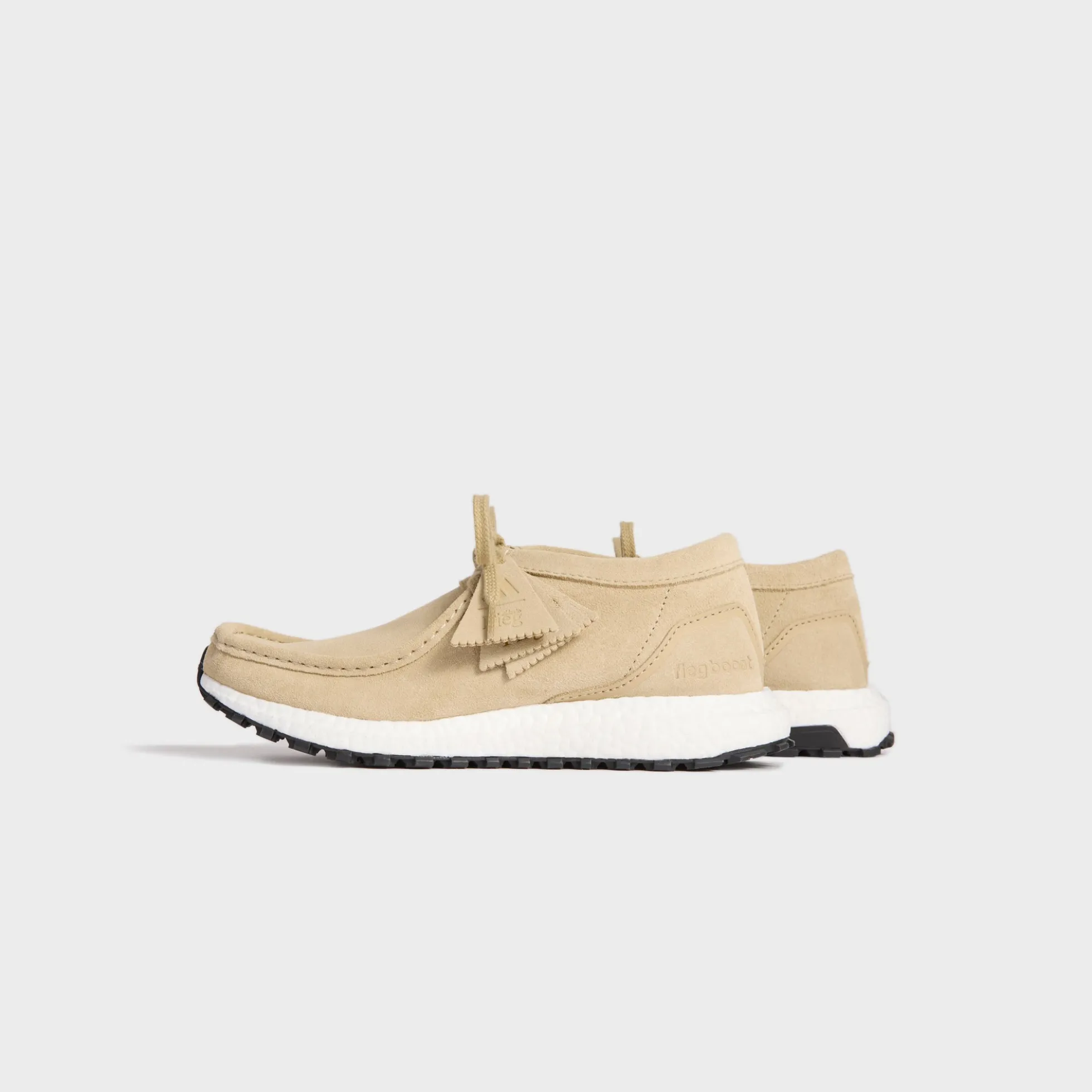 La Wallabee de la 8e Rue par Ronnie Fieg pour adidas Originals et Clarks Originals Ultraboost
