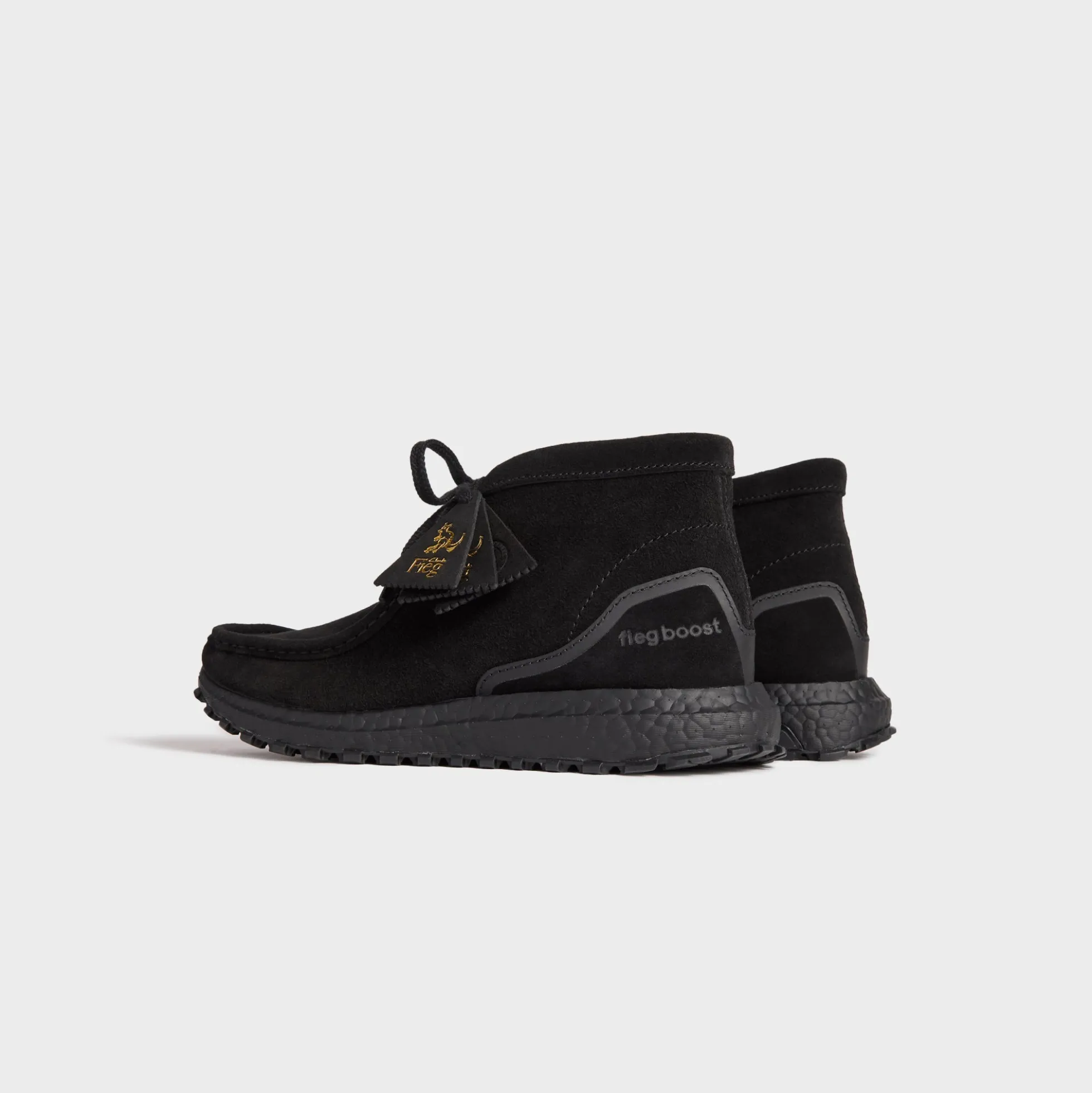La Wallabee de la 8e Rue par Ronnie Fieg pour adidas Originals et Clarks Originals Ultraboost Mid