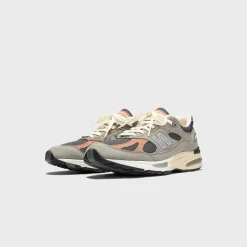 Made in UK 991v2