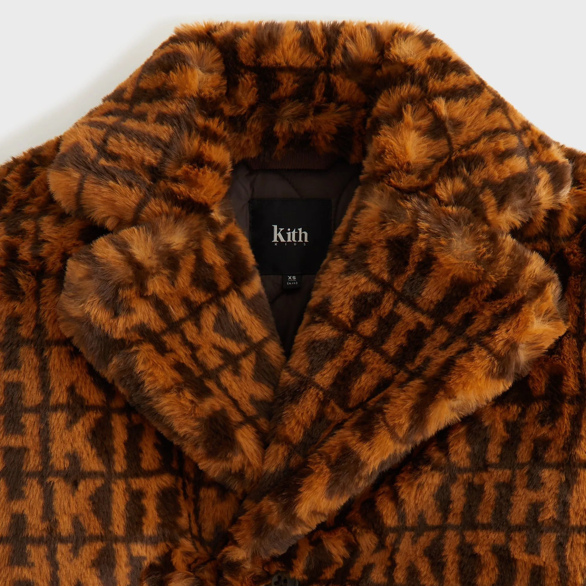 Manteau Royce monogrammé en fausse fourrure Kith Kids