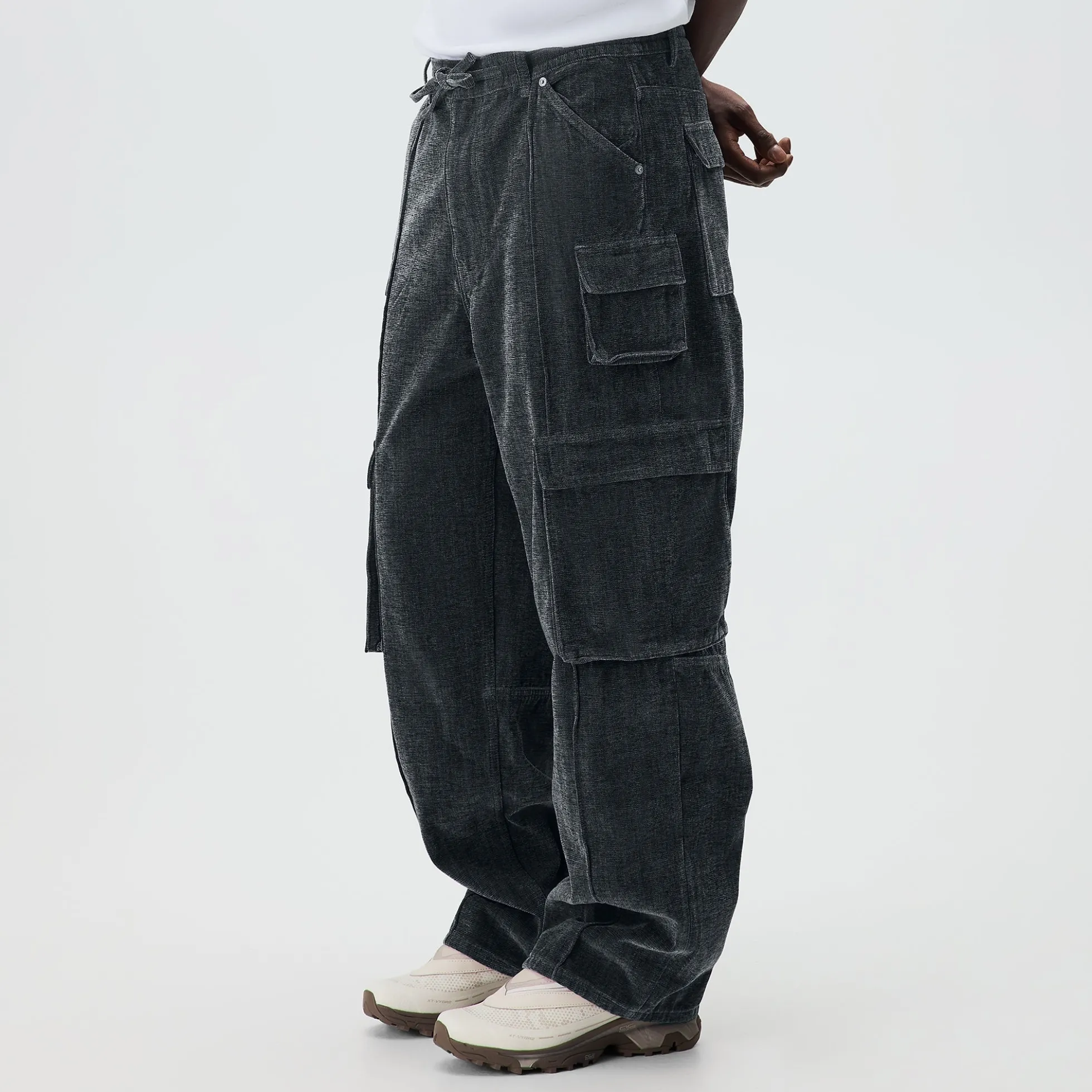 Pantalon cargo Zane en velours indigo Kith