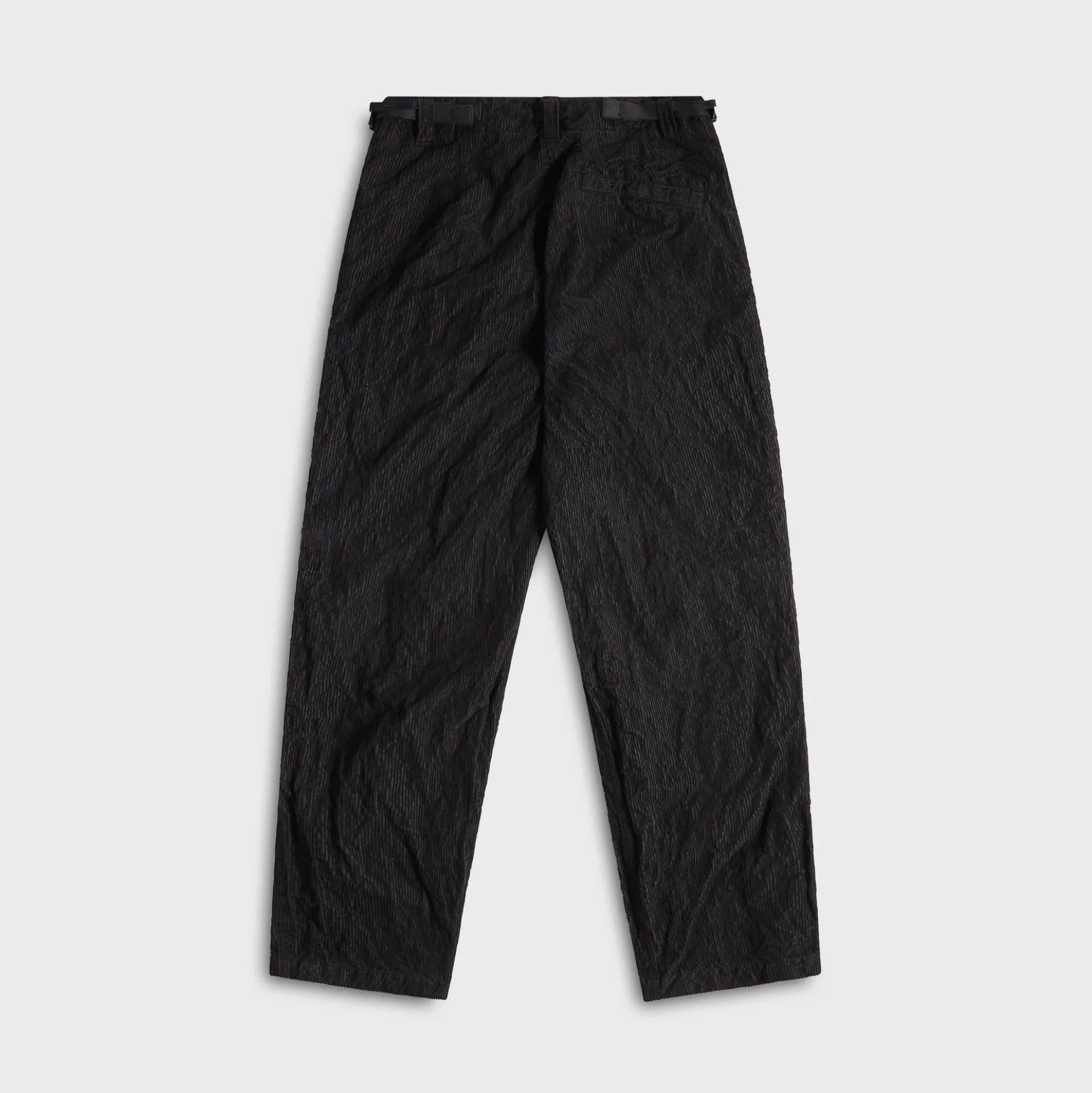 Pantalon en velours côtelé froissé