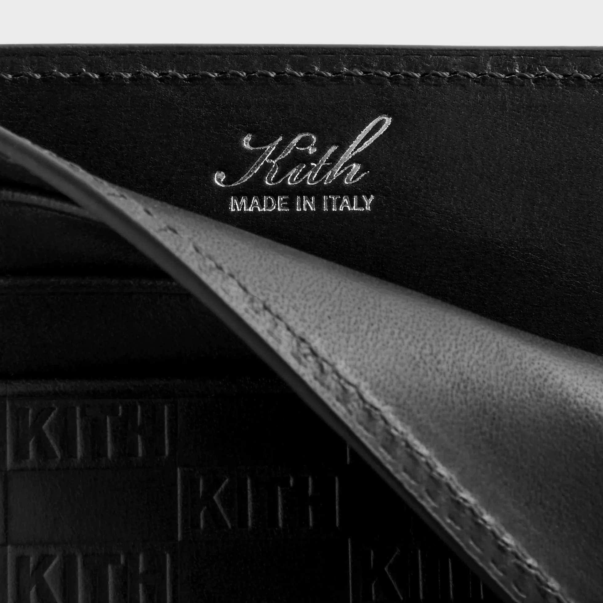 Porte-cartes en cuir monogrammé Kith