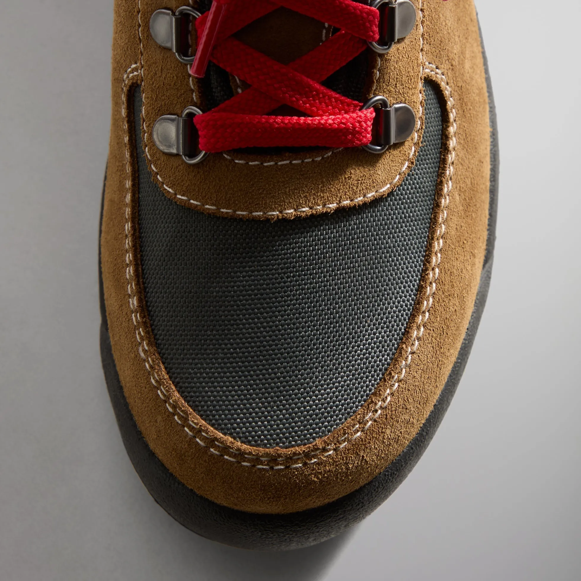 Ronnie Fieg pour Vasque Skywalk GTX