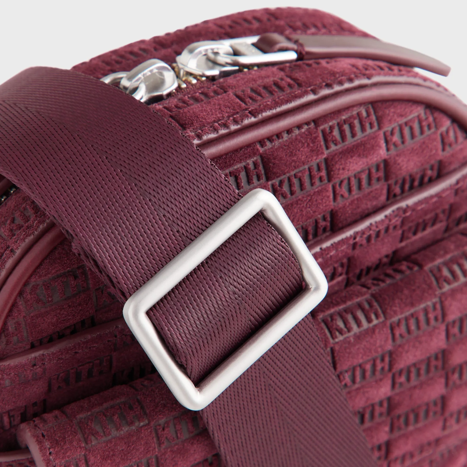 Sac passager Kith K15 en daim monogrammé