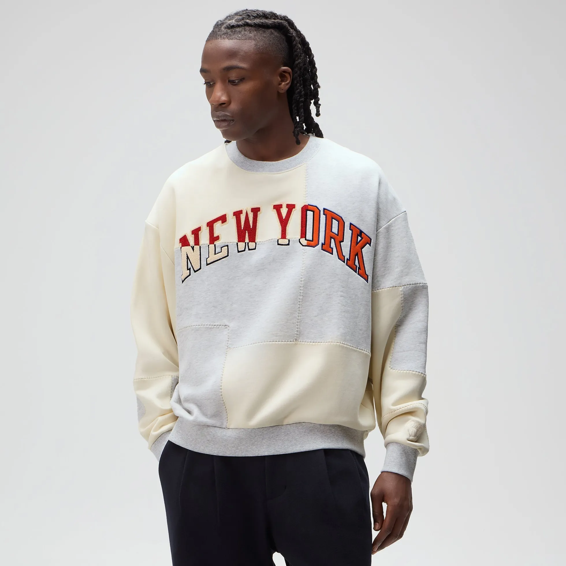 Sweat-shirt à col rond en polaire patchwork Kith for the New York Knicks