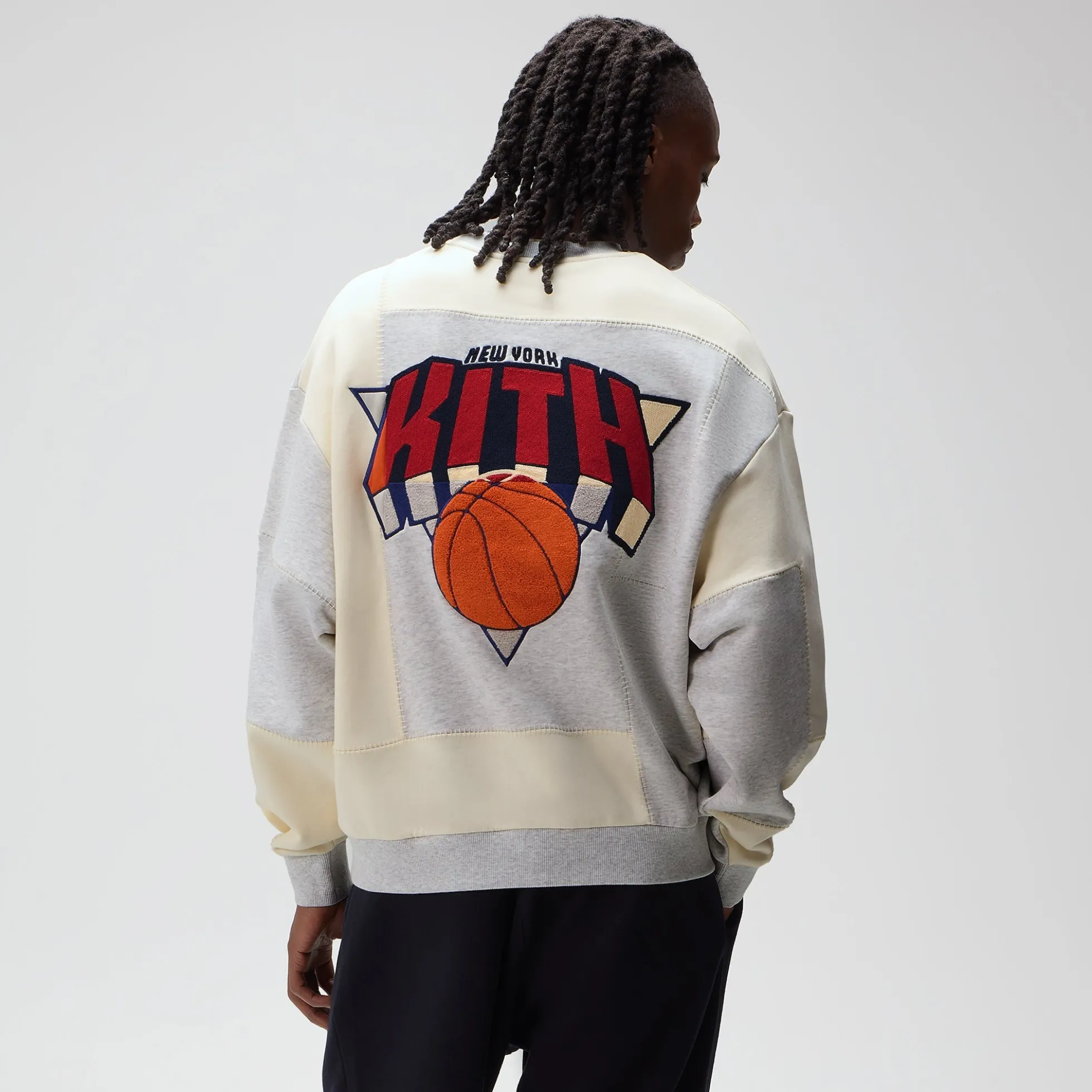 Sweat-shirt à col rond en polaire patchwork Kith for the New York Knicks