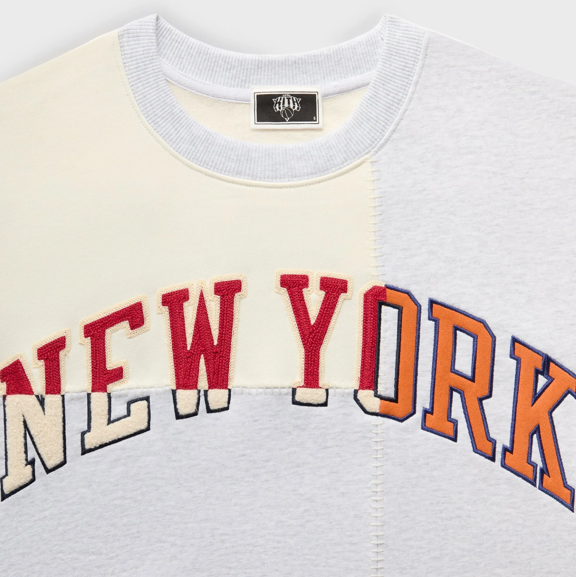 Sweat-shirt à col rond en polaire patchwork Kith for the New York Knicks