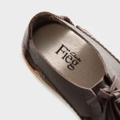 8th St par Ronnie Fieg pour Clarks Originals Ridgevale