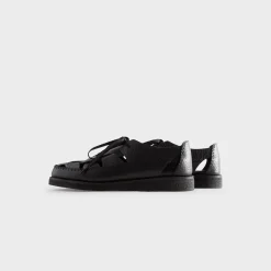 8th St par Ronnie Fieg pour Clarks Originals Ridgevale