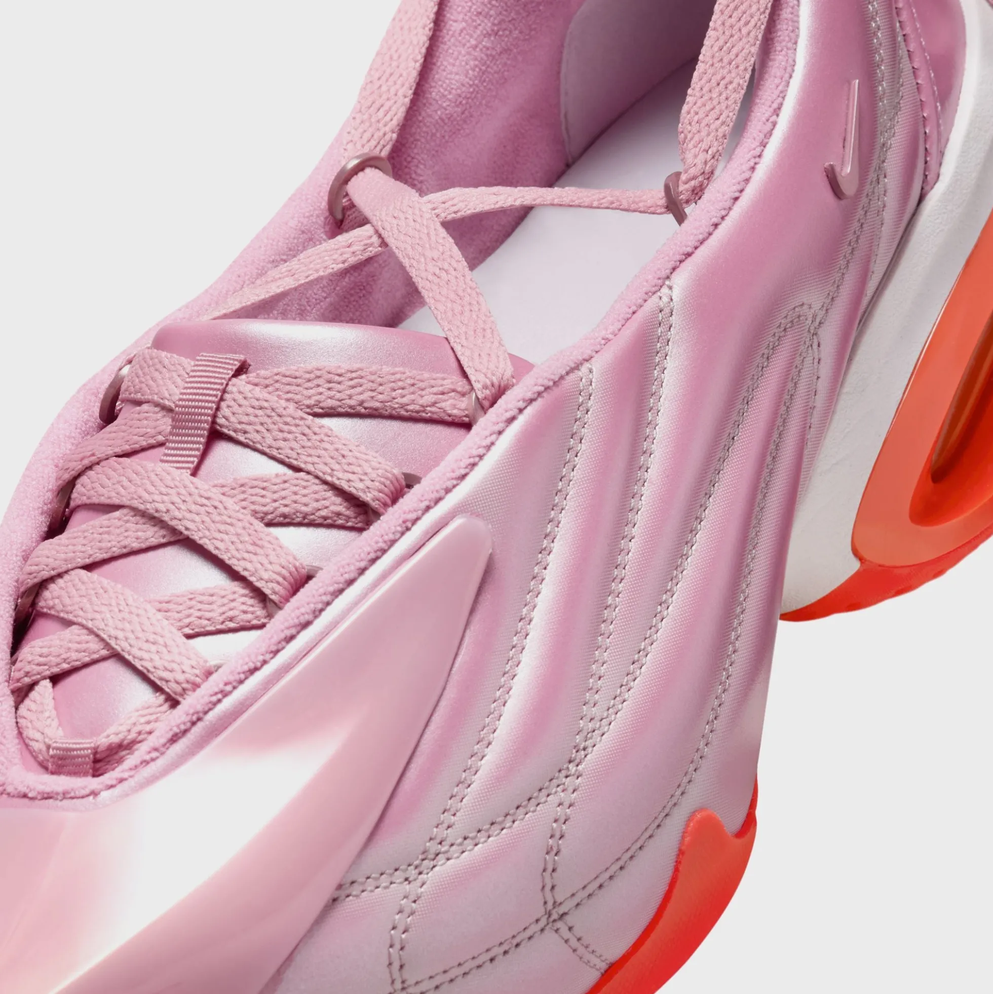 x KNWLS WMNS Air Max Muse