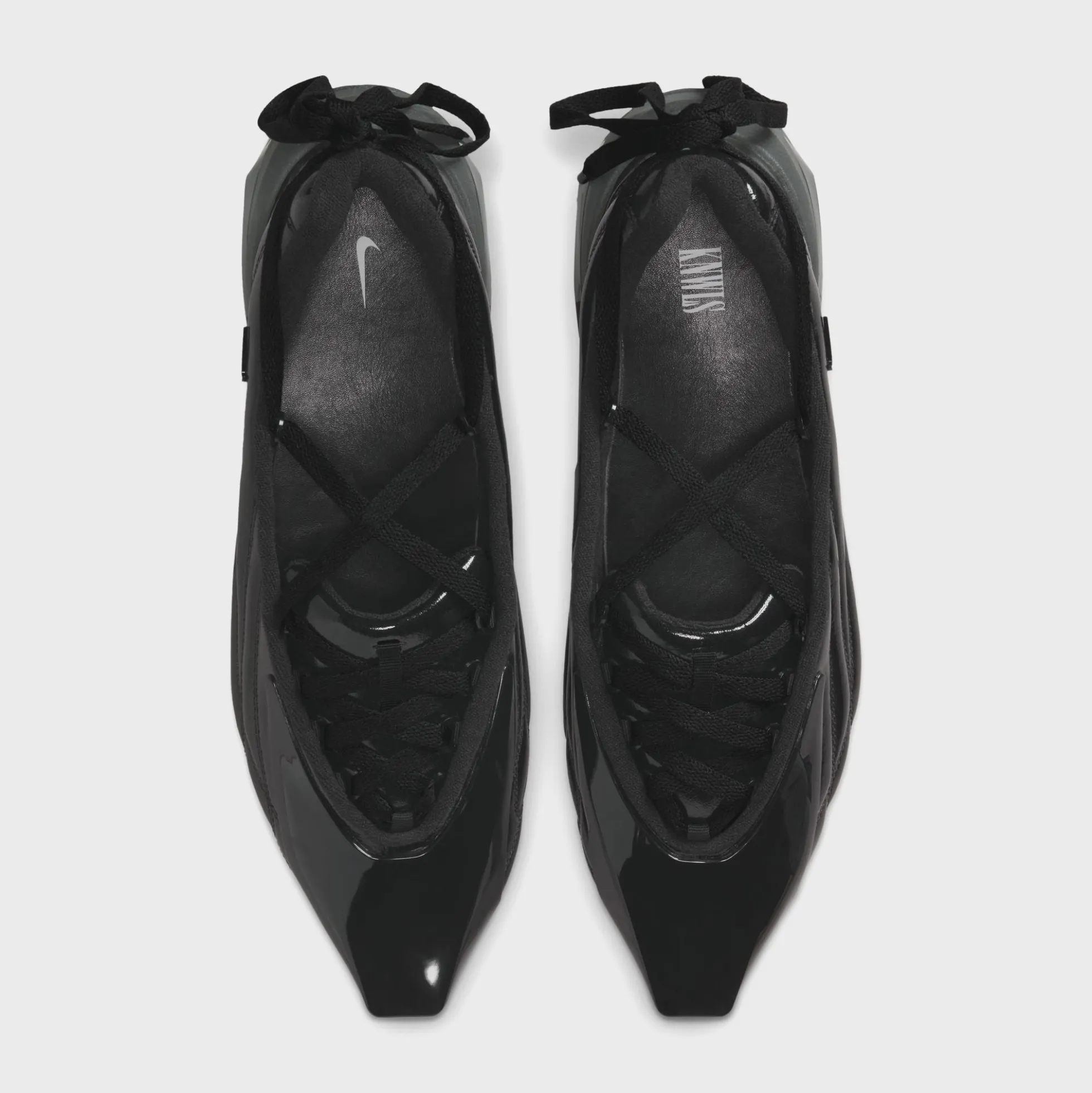 x KNWLS WMNS Air Max Muse