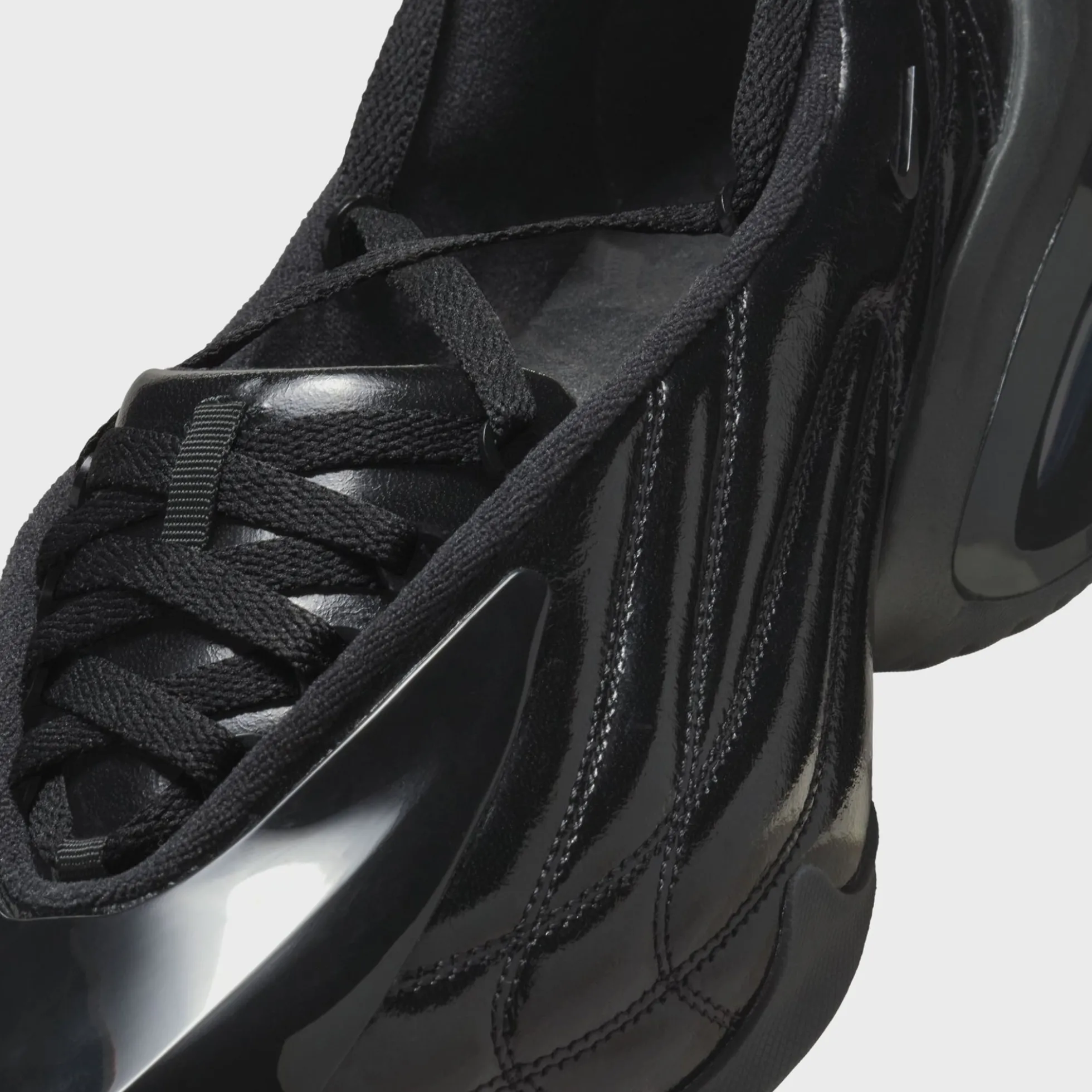 x KNWLS WMNS Air Max Muse