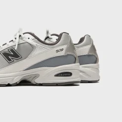 x New Balance U509